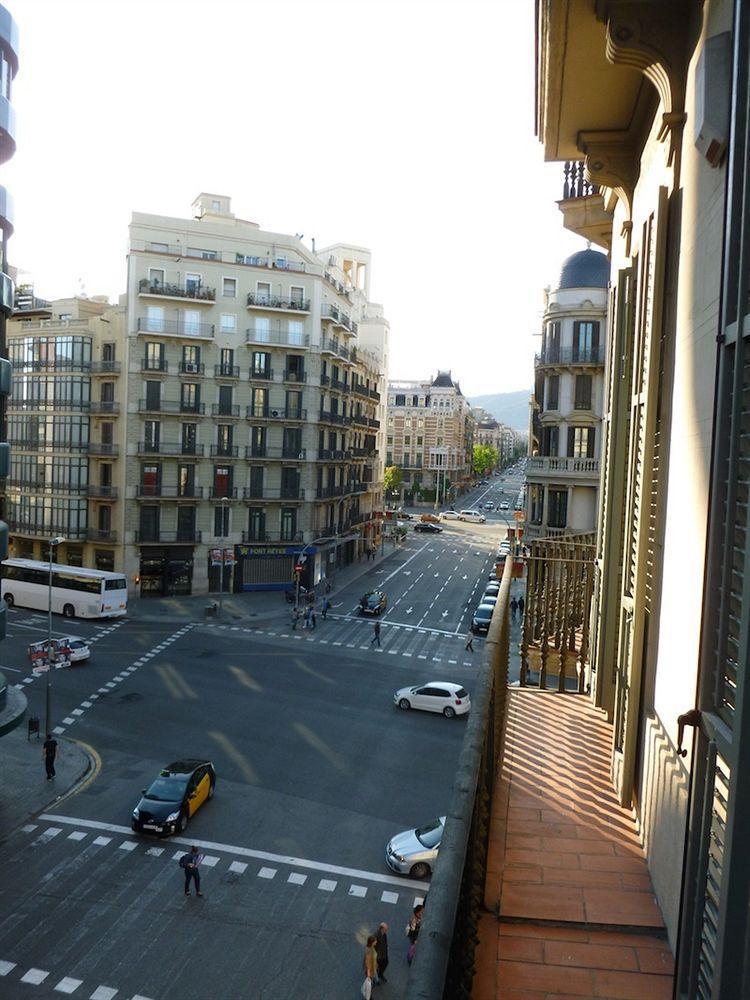Super Balmes Guest House Barcelona Eksteriør billede